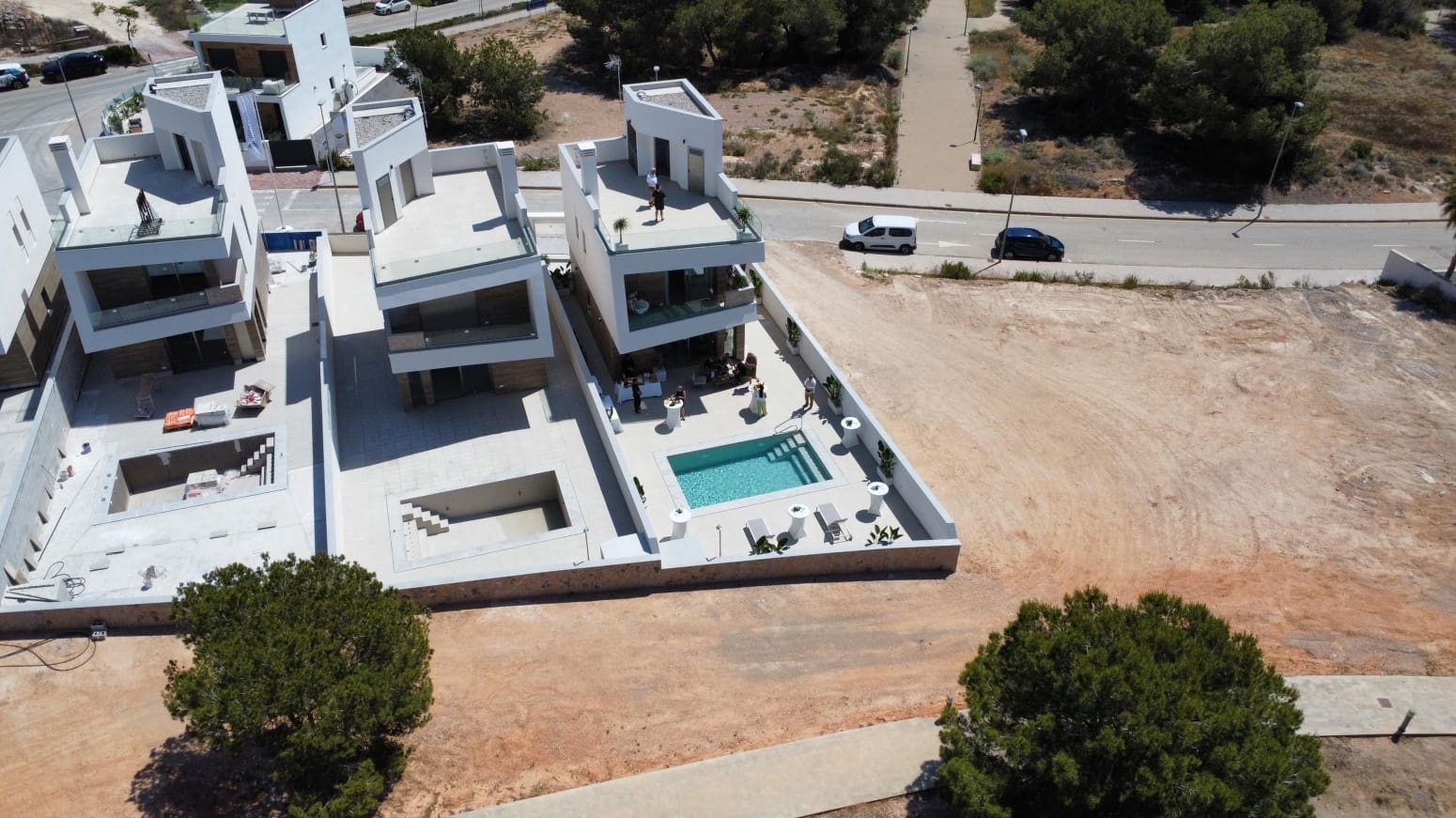 3 bedroom Villa for sale in Pilar de la Horadada with pool - € 474,900 (Ref: 9504210)