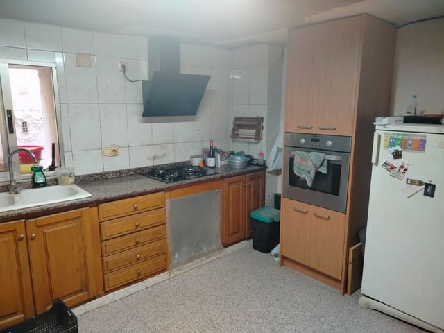 4 soverom Hus til salgs i Ontinyent - € 70 000 (Ref: 9103539)