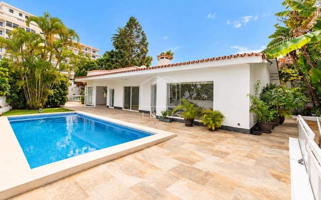 3 chambre Villa/Maison à vendre à Puerto de la Cruz avec piscine garage - 895 000 € (Ref: 10080200)