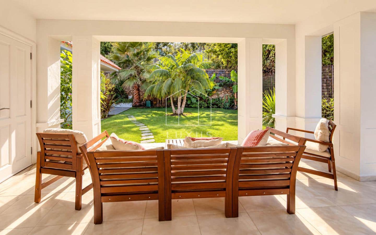 3 Zimmer Villa zu vermieten in Santa Ursula mit Pool Garage - 3.500 € (Ref: 10130996)