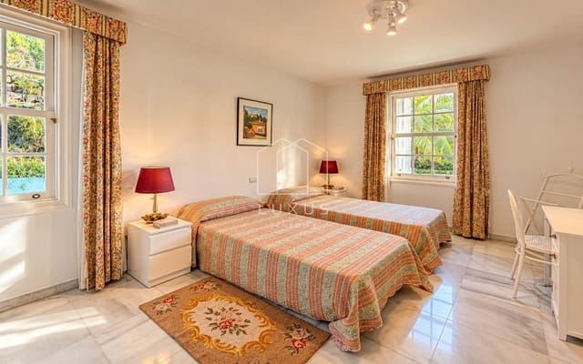 3 Zimmer Villa zu vermieten in Santa Ursula mit Pool Garage - 3.500 € (Ref: 10130996)