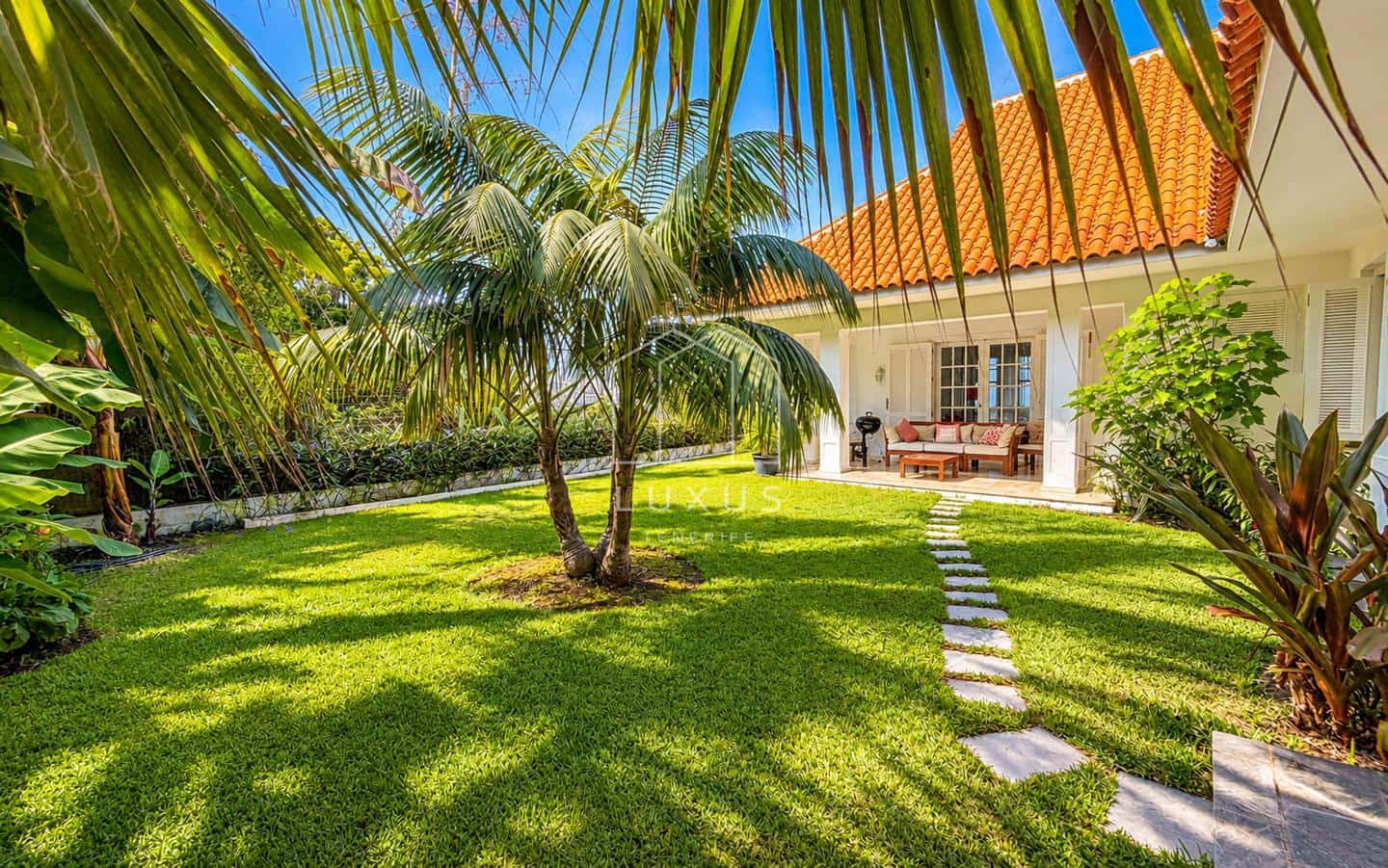 3 Zimmer Villa zu vermieten in Santa Ursula mit Pool Garage - 3.500 € (Ref: 10130996)