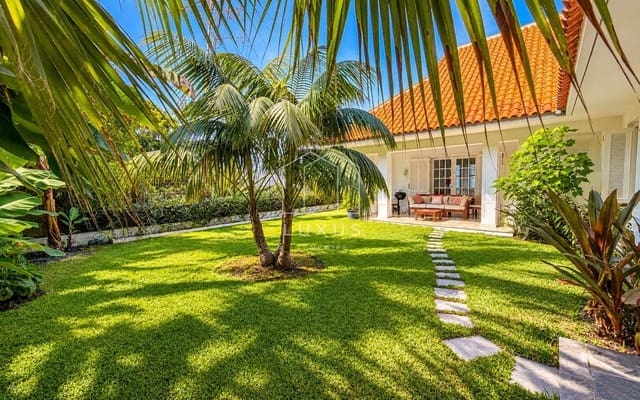 3 Zimmer Villa zu vermieten in Santa Ursula mit Pool Garage - 3.500 € (Ref: 10130996)