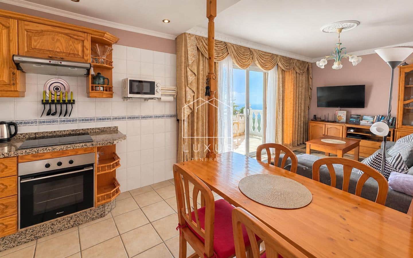 4 soverom Villa til salgs i Tacoronte med svømmebasseng garasje - € 1 300 000 (Ref: 10135102)