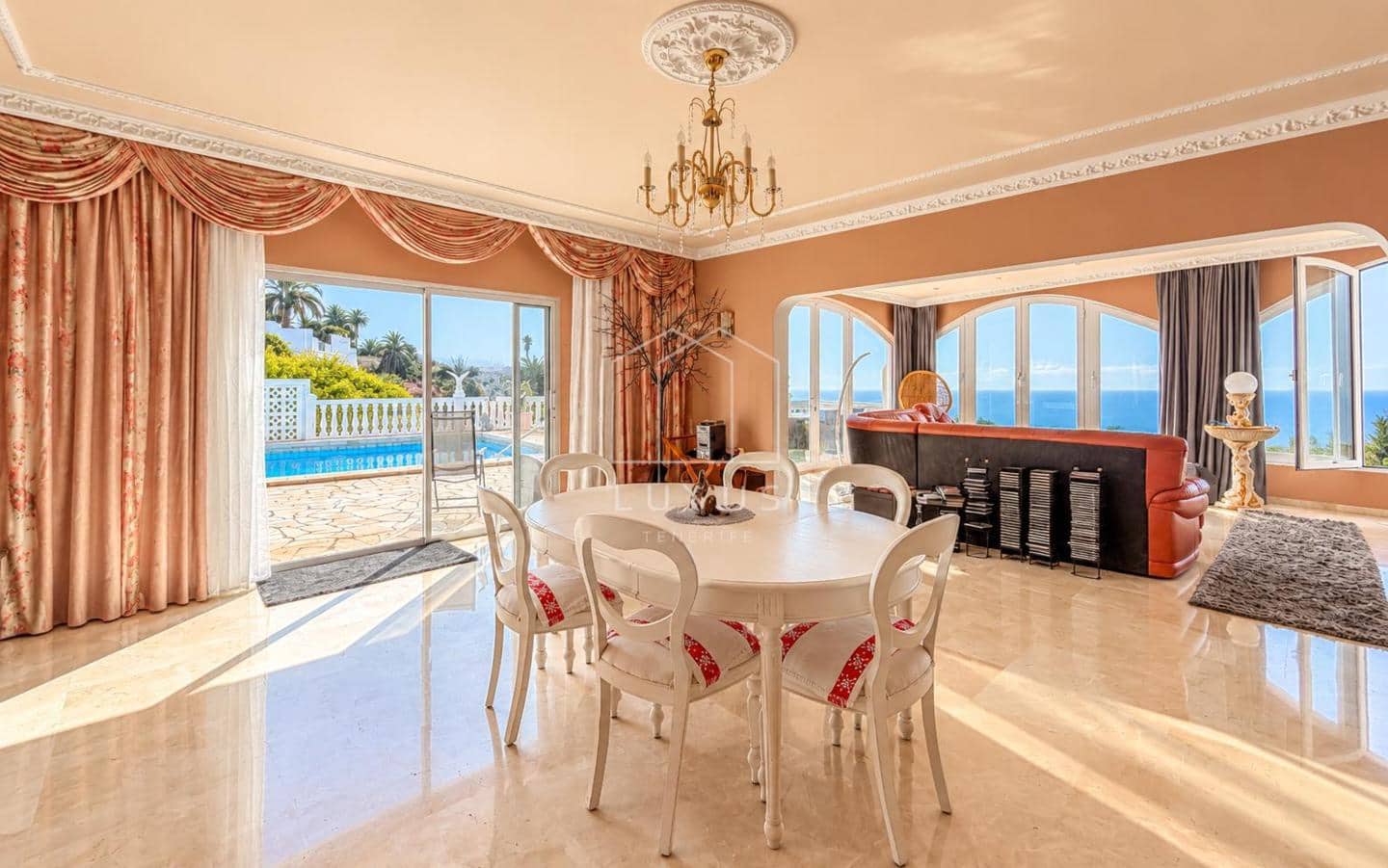 4 soverom Villa til salgs i Tacoronte med svømmebasseng garasje - € 1 300 000 (Ref: 10135102)