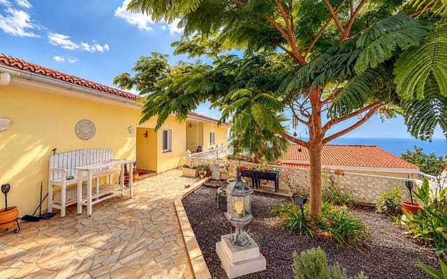 4 soverom Villa til salgs i Tacoronte med svømmebasseng garasje - € 1 300 000 (Ref: 10135102)