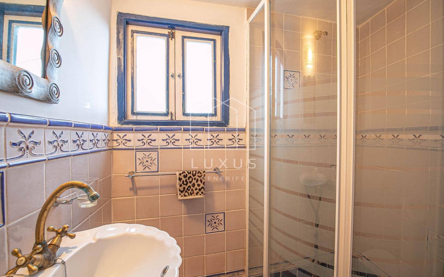 4 chambre Villa/Maison à vendre à Tacoronte avec garage - 640 000 € (Ref: 7483799)