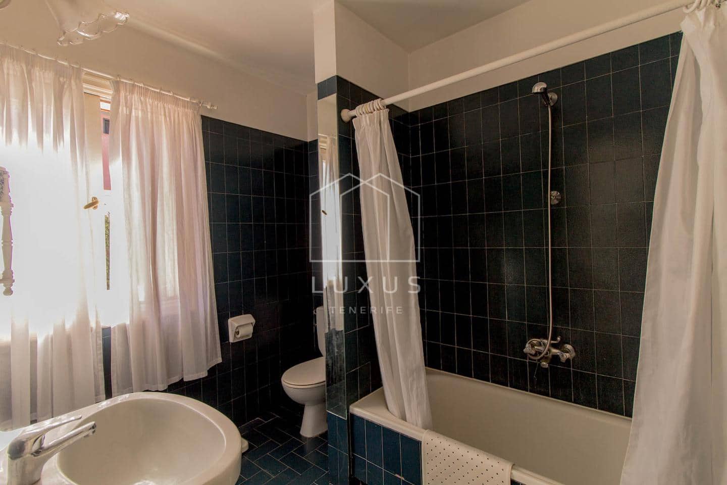 5 camera da letto Villa in vendita in Puerto de la Cruz con garage - 799.000 € (Rif: 7483802)