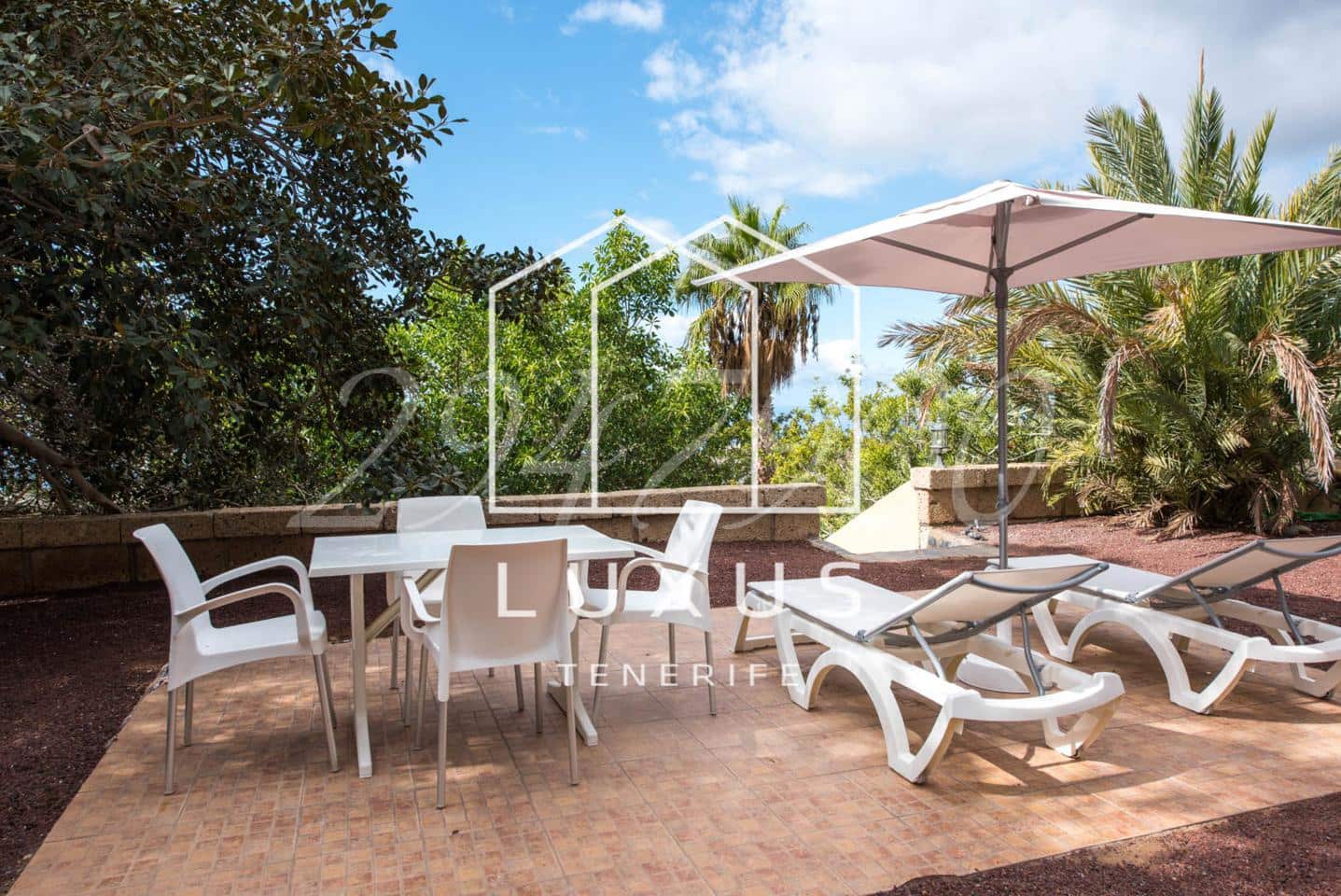 14 soverom Villa til salgs i Guia de Isora med svømmebasseng - € 2 500 000 (Ref: 7483807)