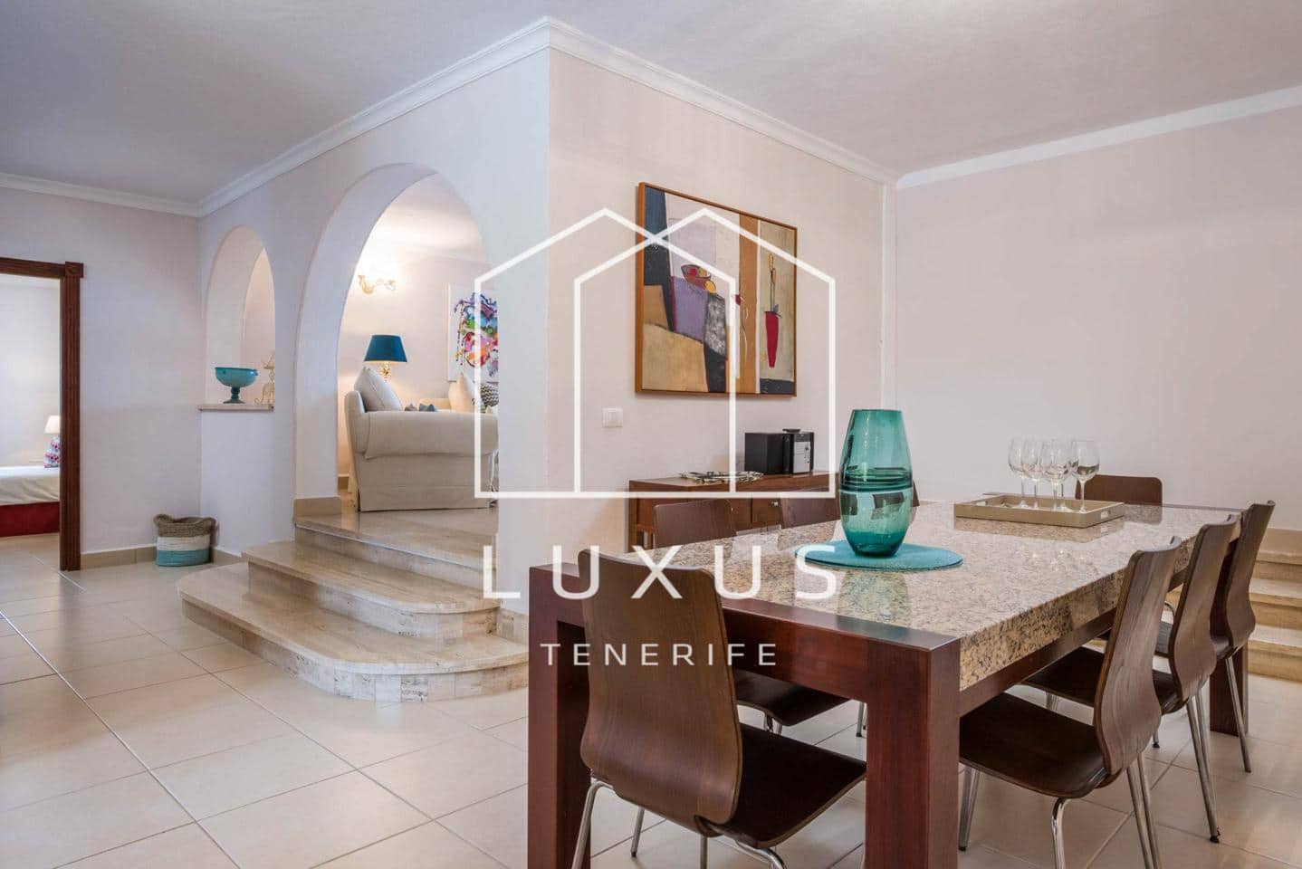 14 soverom Villa til salgs i Guia de Isora med svømmebasseng - € 2 500 000 (Ref: 7483807)