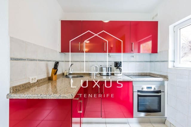 14 bedroom Villa for sale in Guía de Isora with pool - € 2,500,000 (Ref: 7483808)