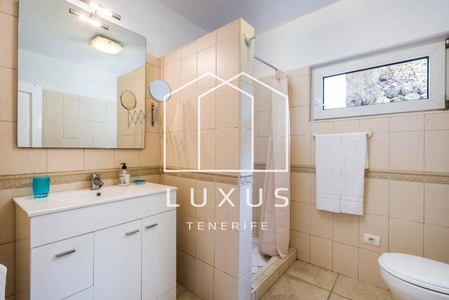 14 sypialnia Willa na sprzedaż w Guia de Isora z basenem - 2 500 000 € (Ref: 7483808)