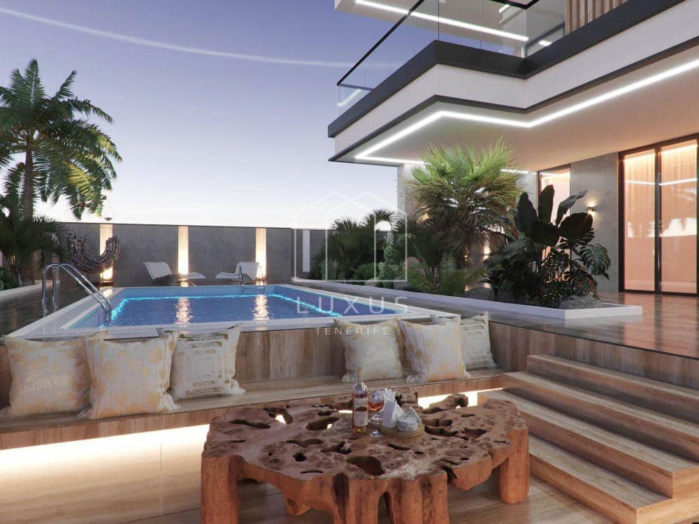 5 bedroom Villa for sale in Costa Adeje with pool garage - € 1,950,000 (Ref: 7635878)