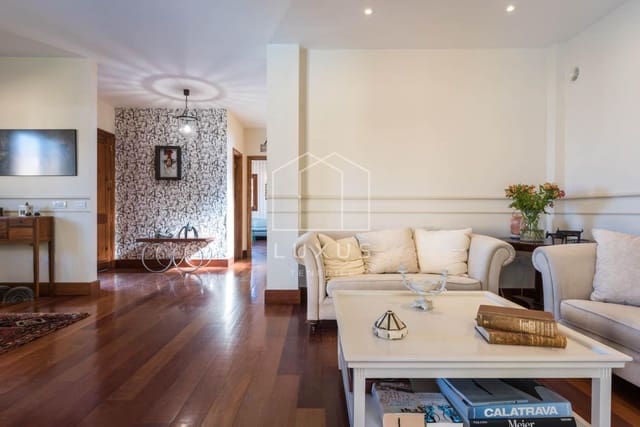 4 sovrum Villa till salu i Puerto de la Cruz med pool garage - 1 490 000 € (Ref: 7991730)