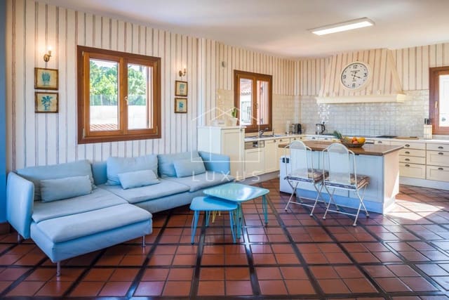 4 sovrum Villa till salu i Puerto de la Cruz med pool garage - 1 490 000 € (Ref: 7991730)