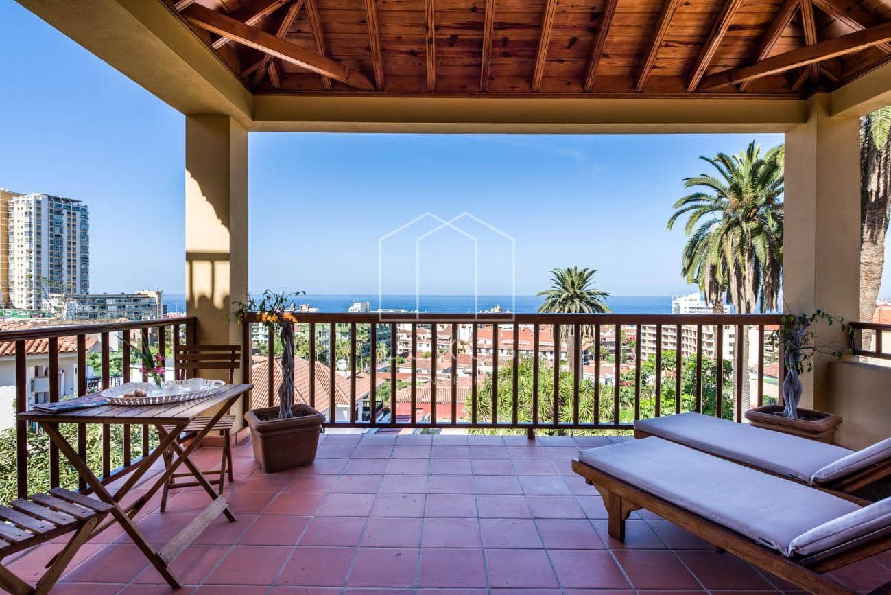 4 sovrum Villa till salu i Puerto de la Cruz med pool garage - 1 490 000 € (Ref: 7991730)