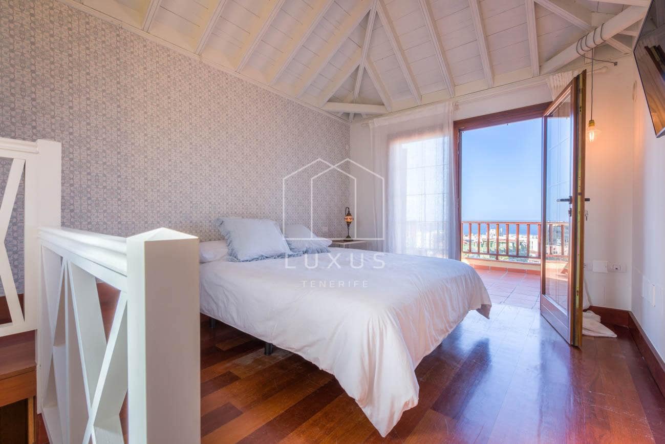 4 sovrum Villa till salu i Puerto de la Cruz med pool garage - 1 490 000 € (Ref: 7991730)