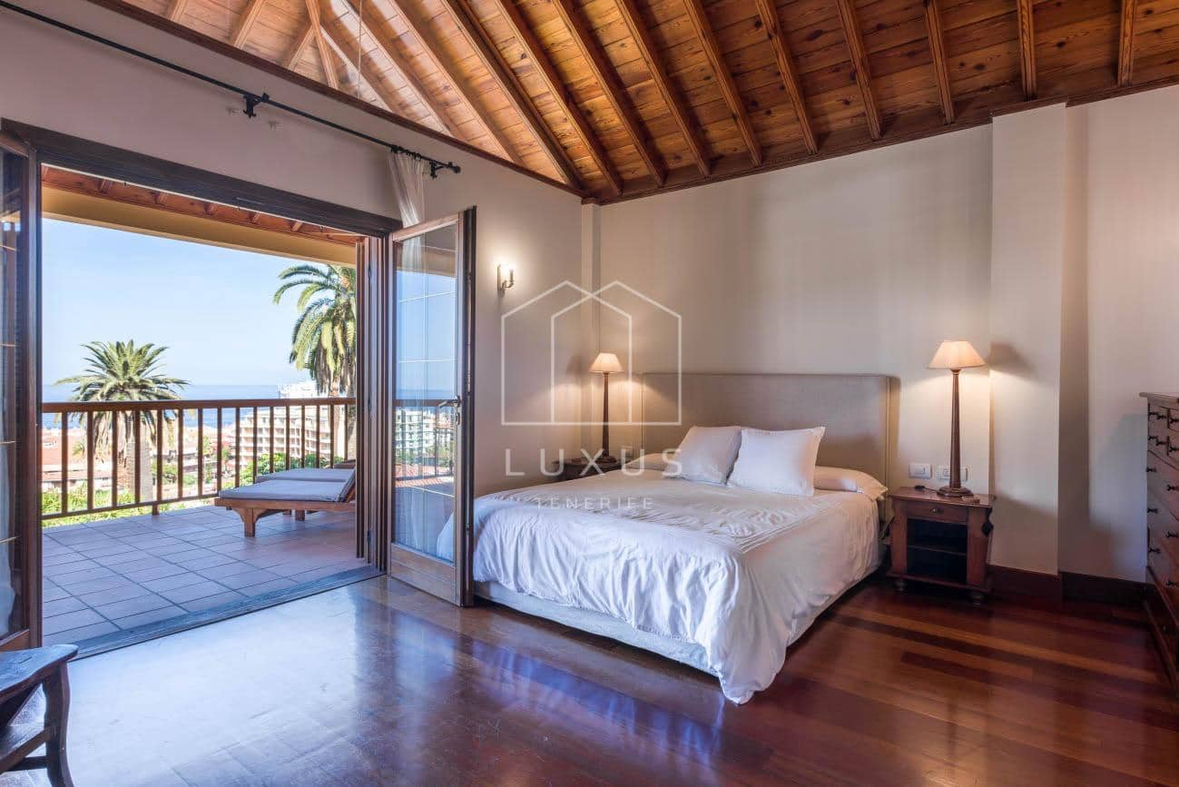 4 sovrum Villa till salu i Puerto de la Cruz med pool garage - 1 490 000 € (Ref: 7991730)