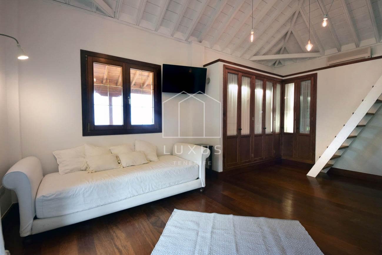 4 sovrum Villa till salu i Puerto de la Cruz med pool garage - 1 490 000 € (Ref: 7991730)