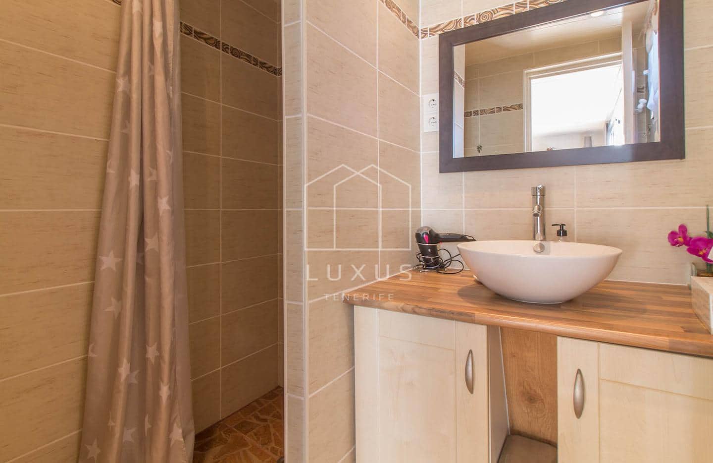 Piso de 2 habitaciones en Puerto de la Cruz en venta - 249.000 € (Ref: 8171788)