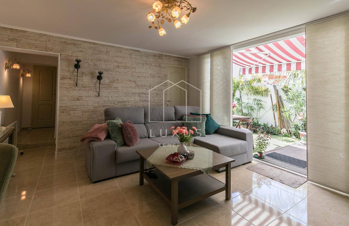 Piso de 2 habitaciones en Puerto de la Cruz en venta - 249.000 € (Ref: 8171788)
