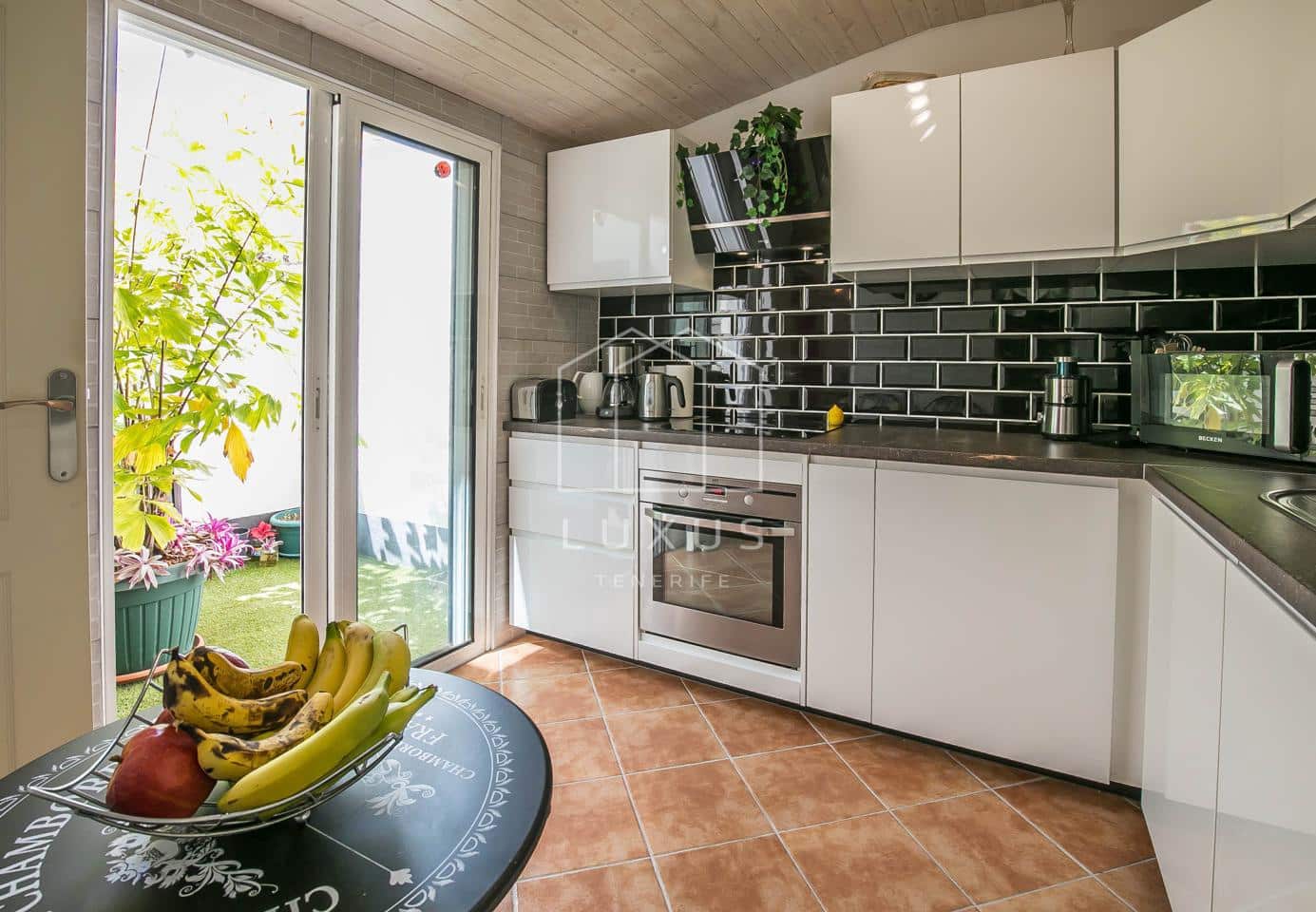 Piso de 2 habitaciones en Puerto de la Cruz en venta - 249.000 € (Ref: 8171788)