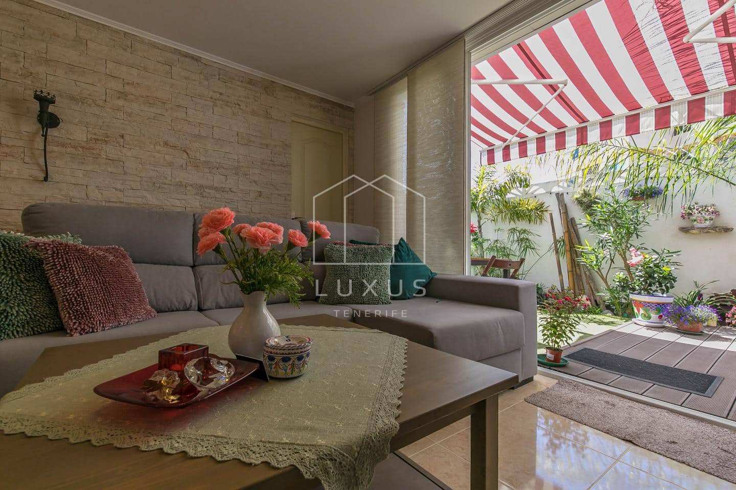 Piso de 2 habitaciones en Puerto de la Cruz en venta - 249.000 € (Ref: 8171788)