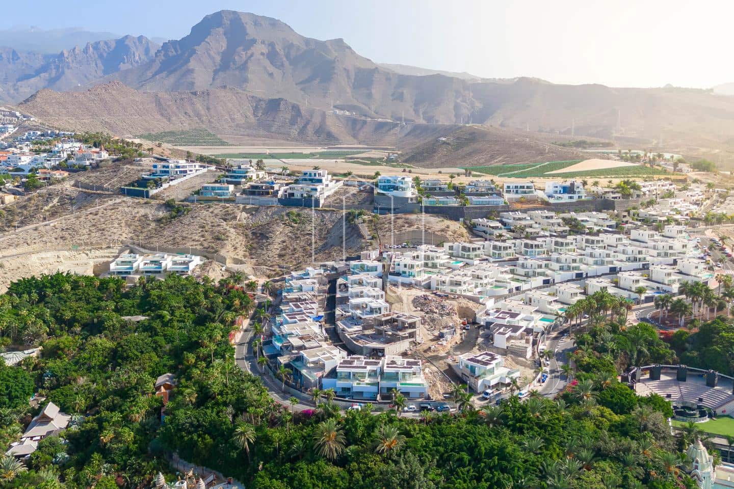 3 soverom Villa til salgs i Costa Adeje med svømmebasseng garasje - € 2 700 000 (Ref: 8620607)