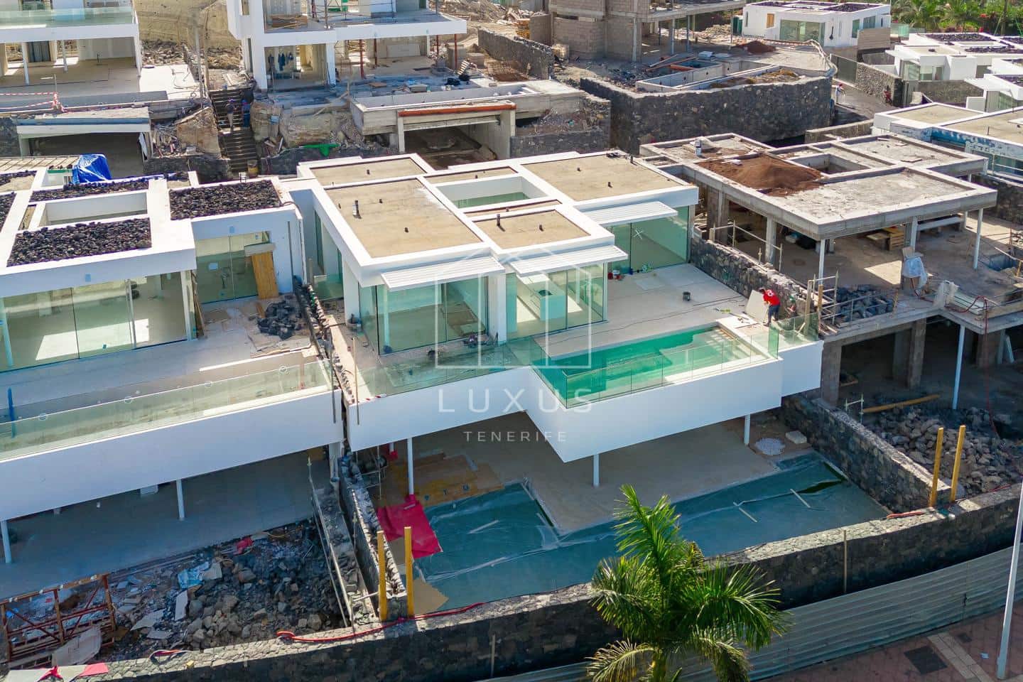 3 soverom Villa til salgs i Costa Adeje med svømmebasseng garasje - € 2 700 000 (Ref: 8620607)