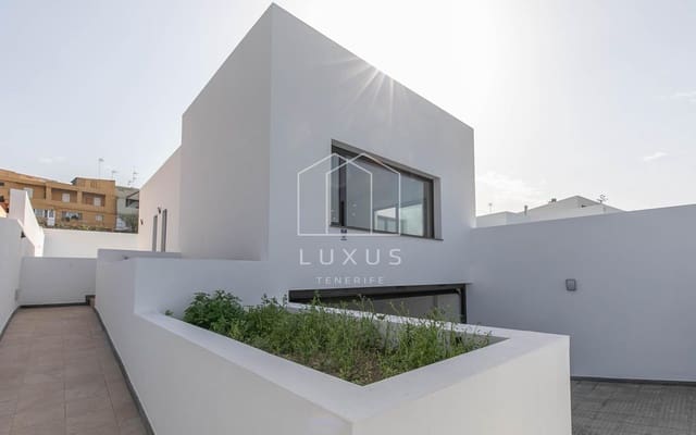 3 chambre Villa/Maison à vendre à Tacoronte avec piscine garage - 695 000 € (Ref: 8728944)