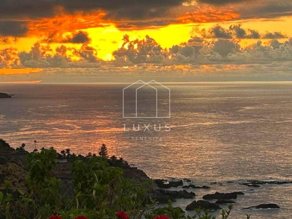 4 soverom Villa til salgs i Los Realejos med garasje - € 695 000 (Ref: 8791736)