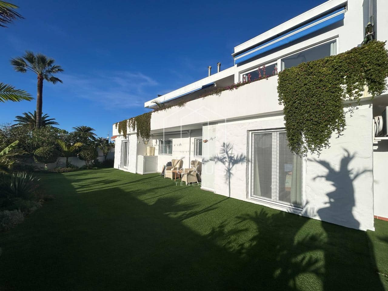 4 soverom Villa til salgs i Los Realejos med garasje - € 695 000 (Ref: 8791736)