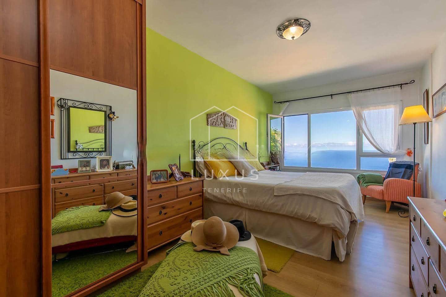 4 sypialnia Willa na sprzedaż w El Sauzal z basenem - 900 000 € (Ref: 8836292)