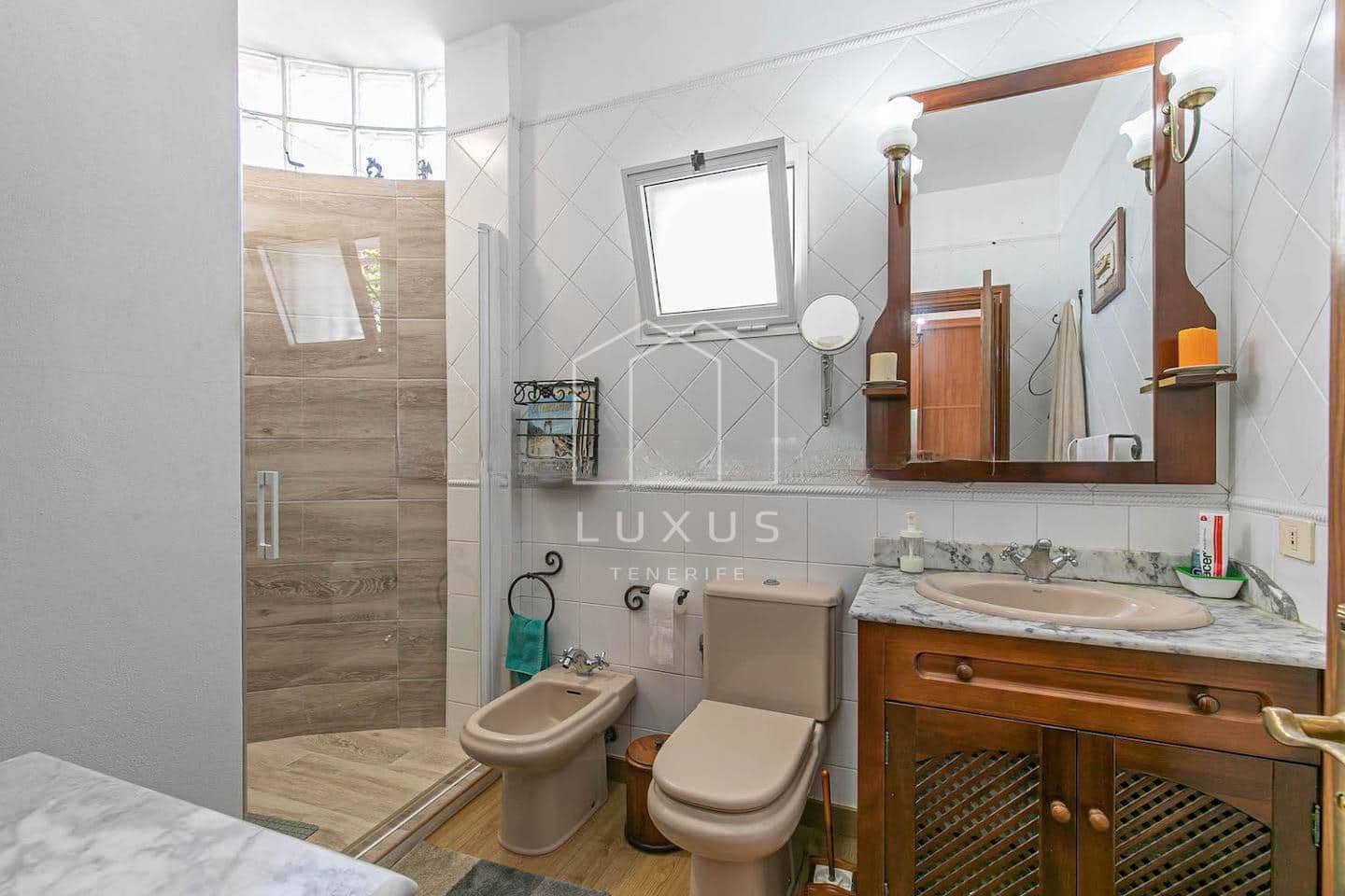 4 sypialnia Willa na sprzedaż w El Sauzal z basenem - 900 000 € (Ref: 8836292)