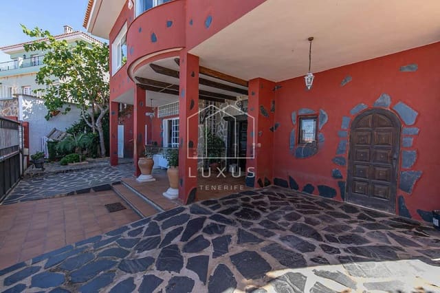 4 slaapkamer Villa te koop in El Sauzal met zwembad - € 900.000 (Ref: 8836292)