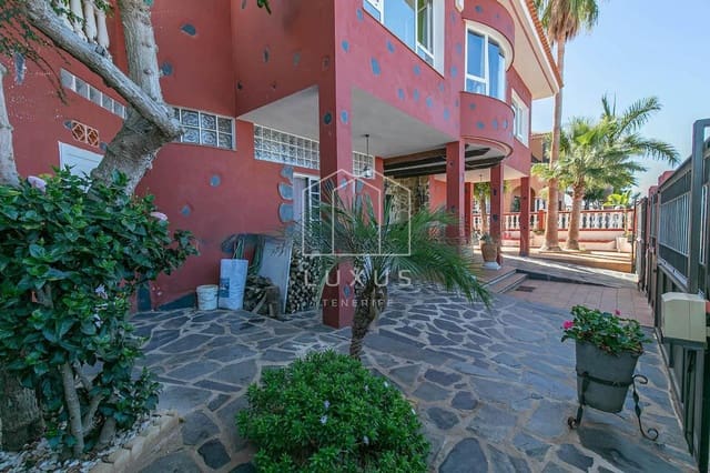 4 slaapkamer Villa te koop in El Sauzal met zwembad - € 900.000 (Ref: 8836292)