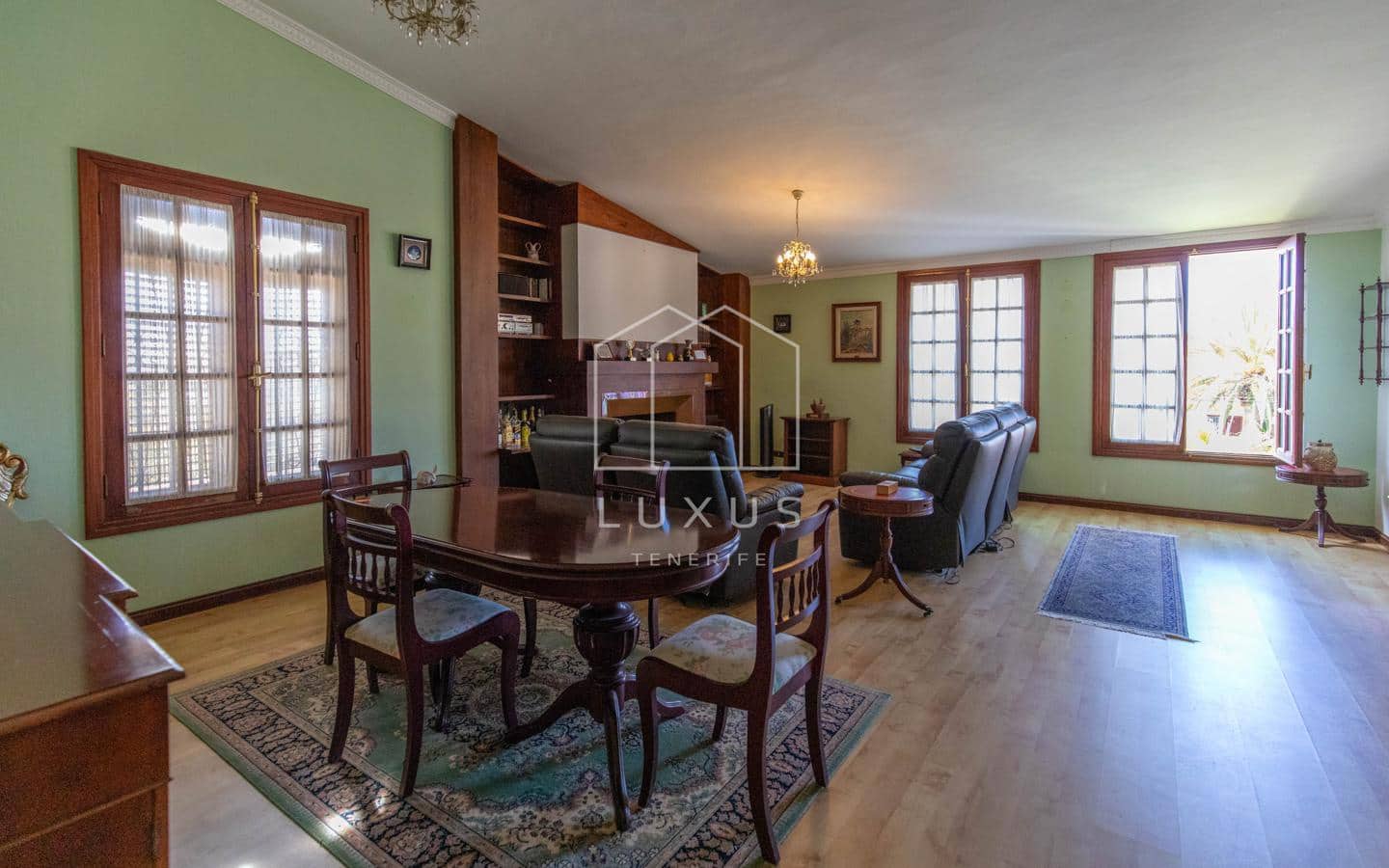 6 soveværelse Villa til salg i San Cristobal de La Laguna - € 700.000 (Ref: 8917517)