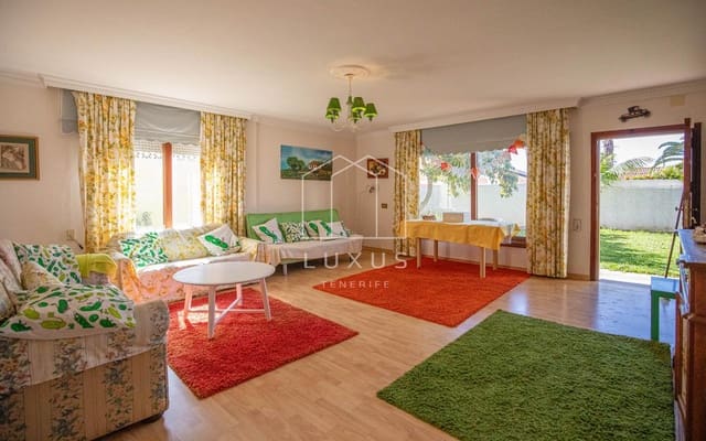 6 soveværelse Villa til salg i San Cristóbal de La Laguna - € 700.000 (Ref: 8917517)