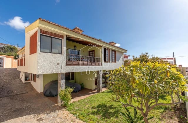 6 soveværelse Villa til salg i San Cristóbal de La Laguna - € 700.000 (Ref: 8917517)