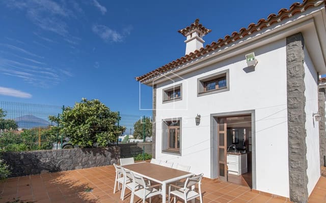 4 slaapkamer Villa te koop in Tacoronte - € 589.000 (Ref: 8930226)