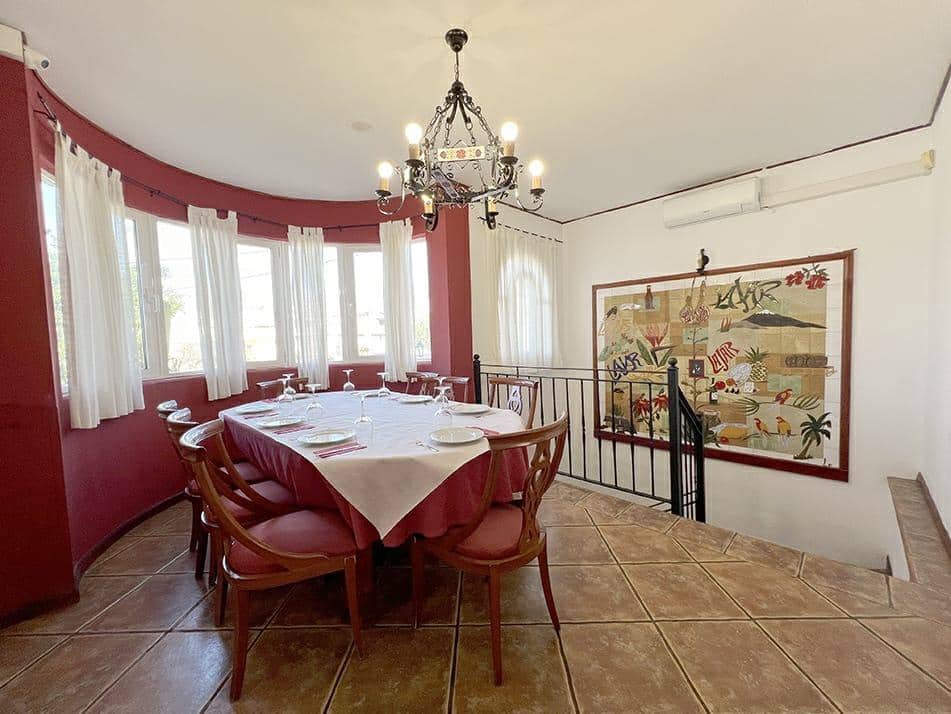 3 soveværelse Villa til salg i Arona - € 1.600.000 (Ref: 9075555)