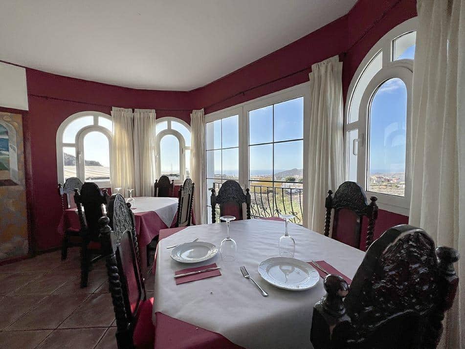 3 soveværelse Villa til salg i Arona - € 1.600.000 (Ref: 9075555)