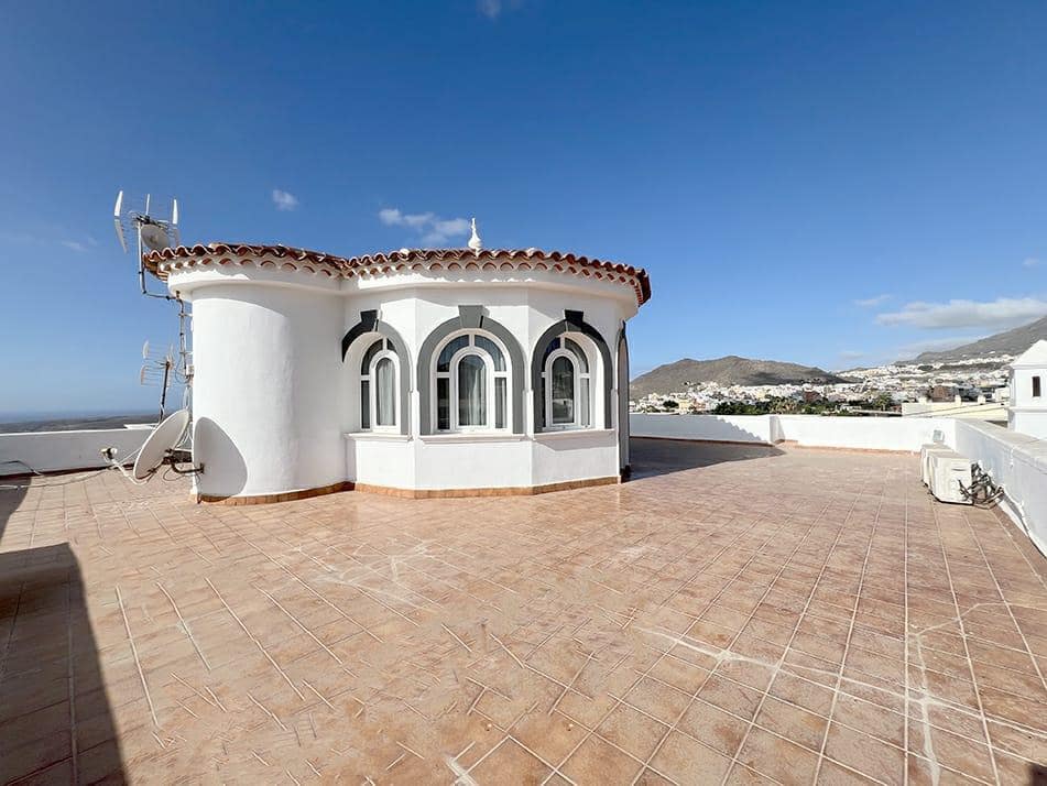 3 soveværelse Villa til salg i Arona - € 1.600.000 (Ref: 9075555)