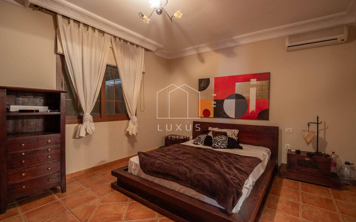 5 soveværelse Villa til salg i Arafo med swimmingpool - € 850.000 (Ref: 9124578)