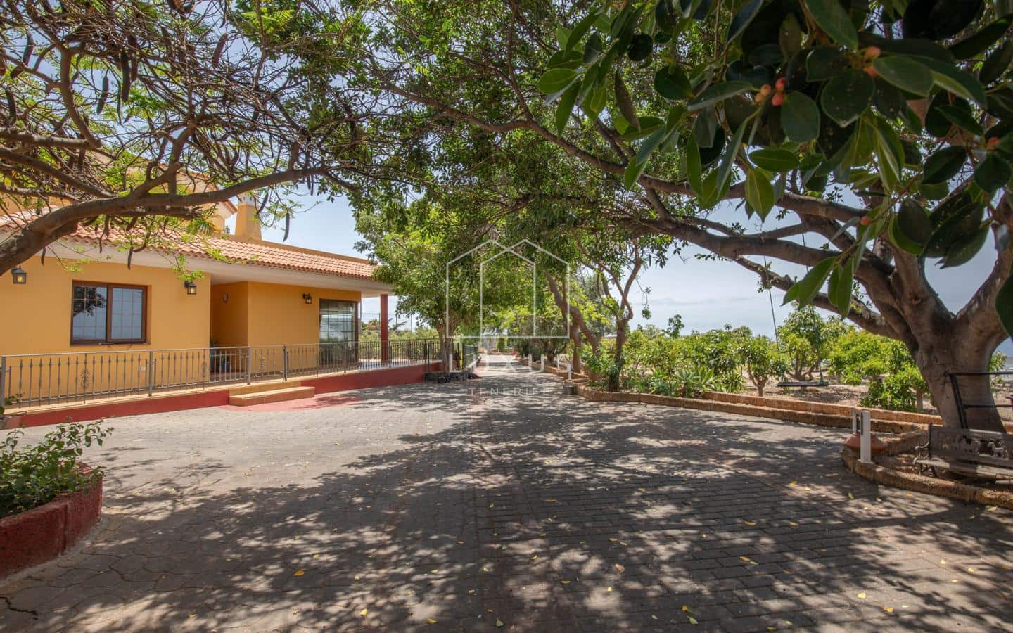 5 soveværelse Villa til salg i Arafo med swimmingpool - € 850.000 (Ref: 9124578)