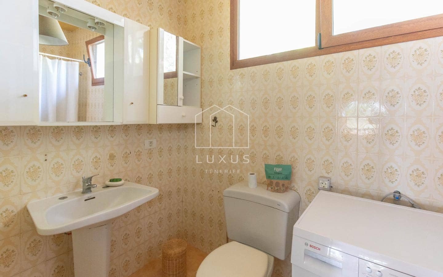 3 slaapkamer Villa te koop in Tacoronte met garage - € 495.000 (Ref: 9254156)