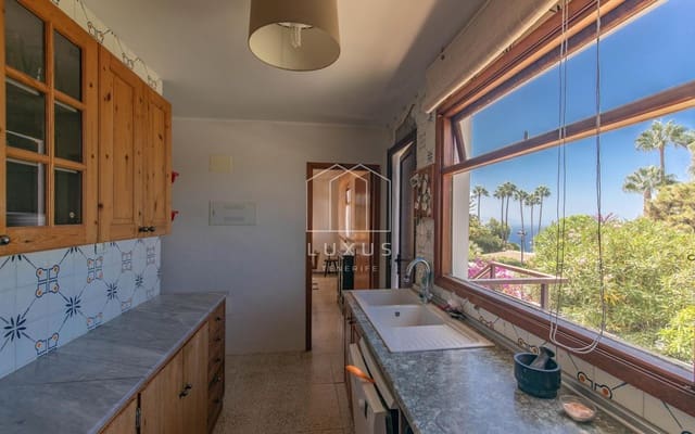 3 slaapkamer Villa te koop in Tacoronte met garage - € 495.000 (Ref: 9254156)