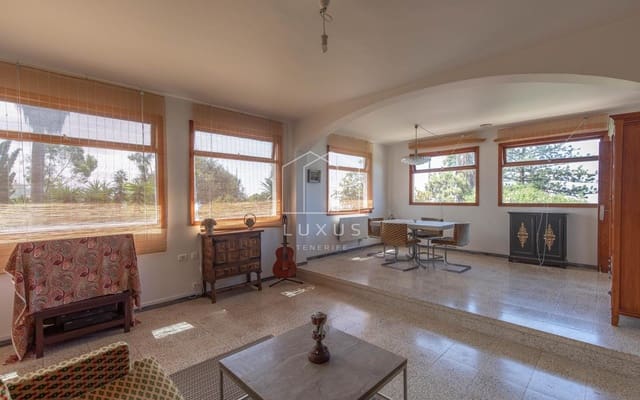 3 slaapkamer Villa te koop in Tacoronte met garage - € 495.000 (Ref: 9254156)