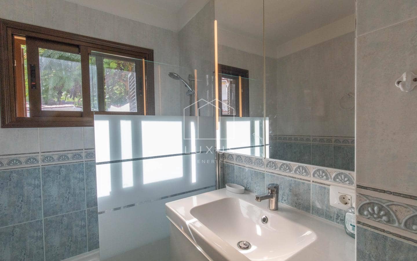 4 quarto Moradia para venda em Puerto de la Cruz - 995 000 € (Ref: 9455675)