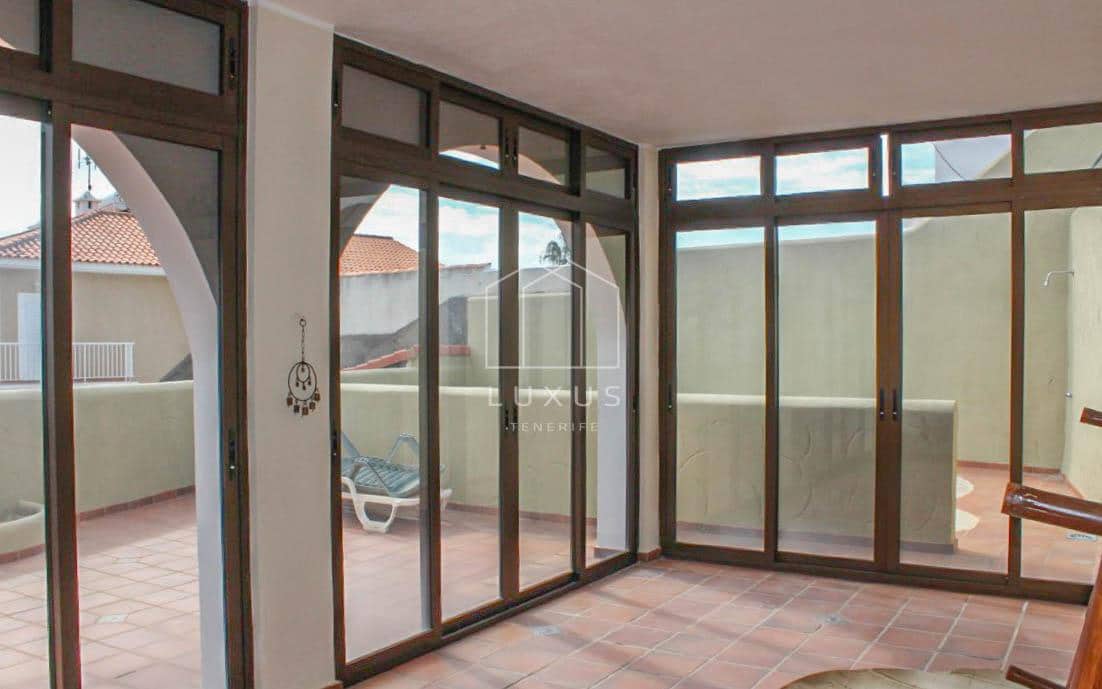 4 bedroom Villa for sale in Barranco Hondo with pool garage - € 899,000 (Ref: 9506921)